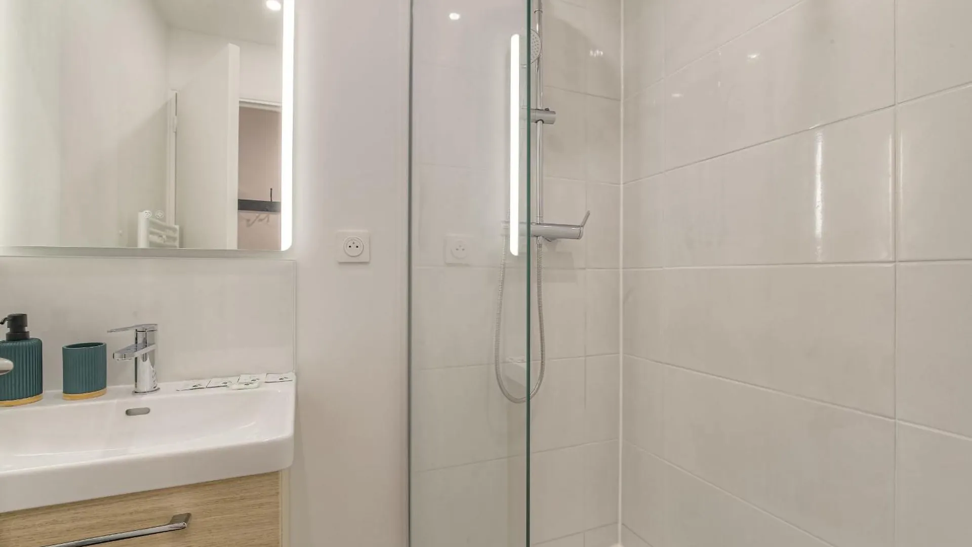 Cosy Et Calme Ideal Deplacement Pro Lyon Apartment